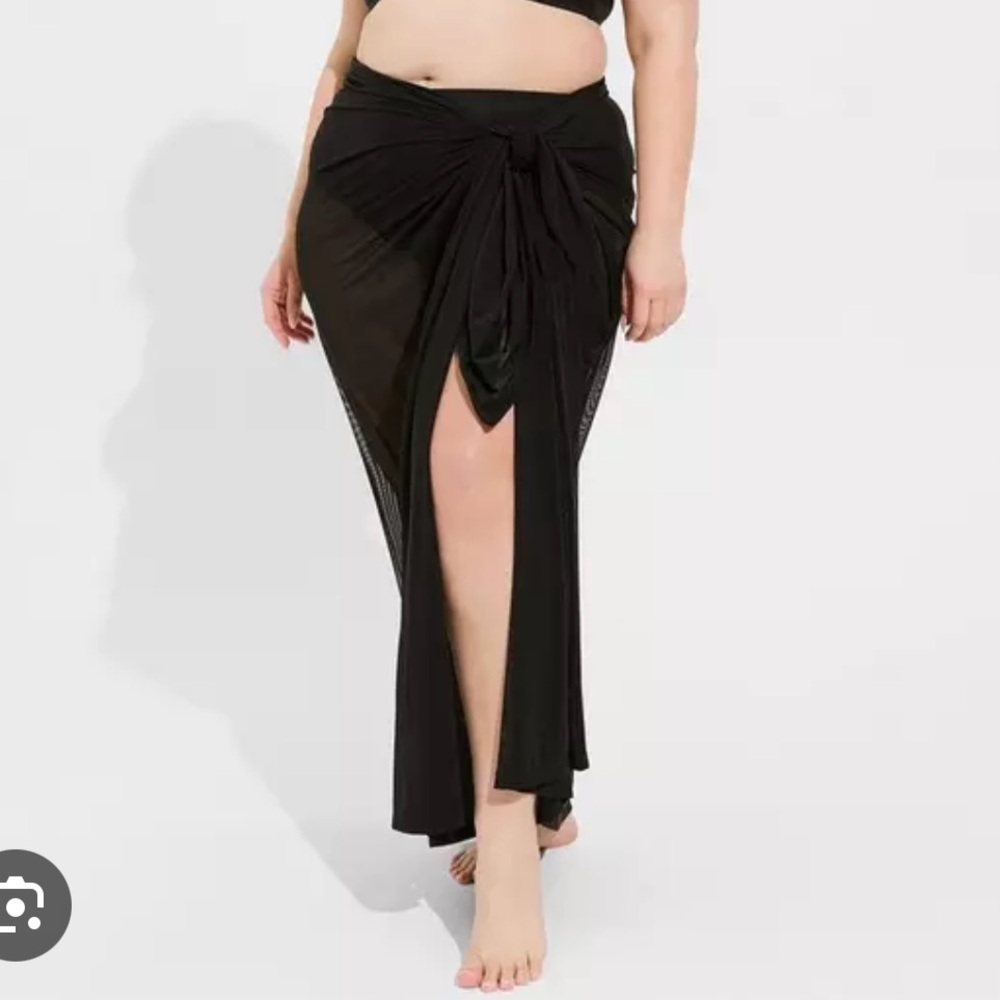 NWOT Torrid Black Mesh Swim Sarong Cover-Up